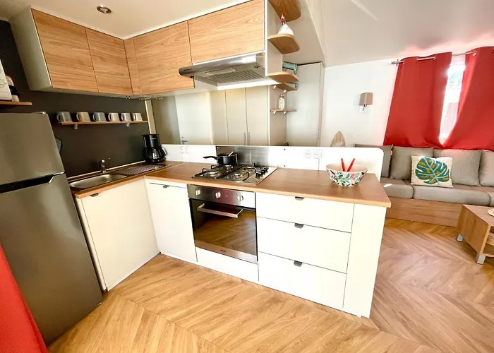 Mobil-home Beau Neuf, 4*, A Pied ! *